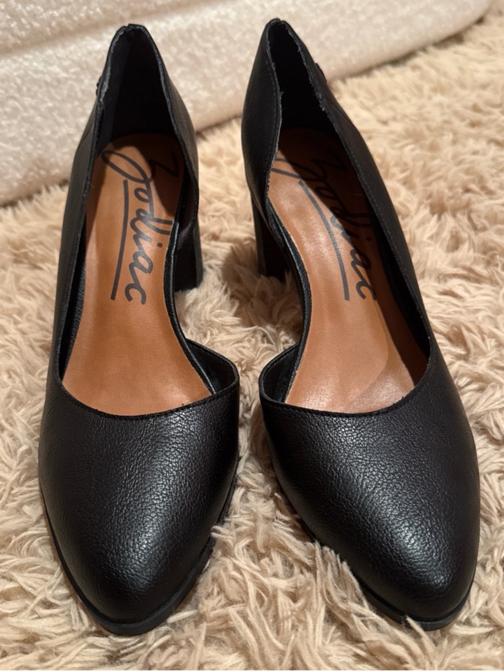 Zodiac Round Toe Block Heels Black size 10